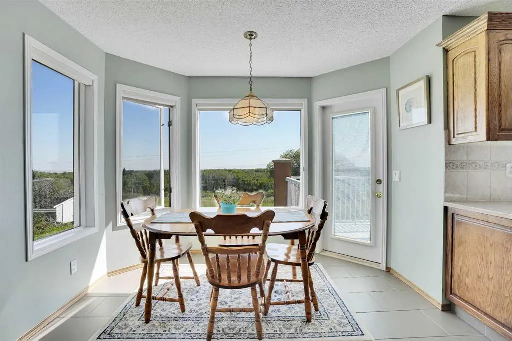 39 lone pine Crescent