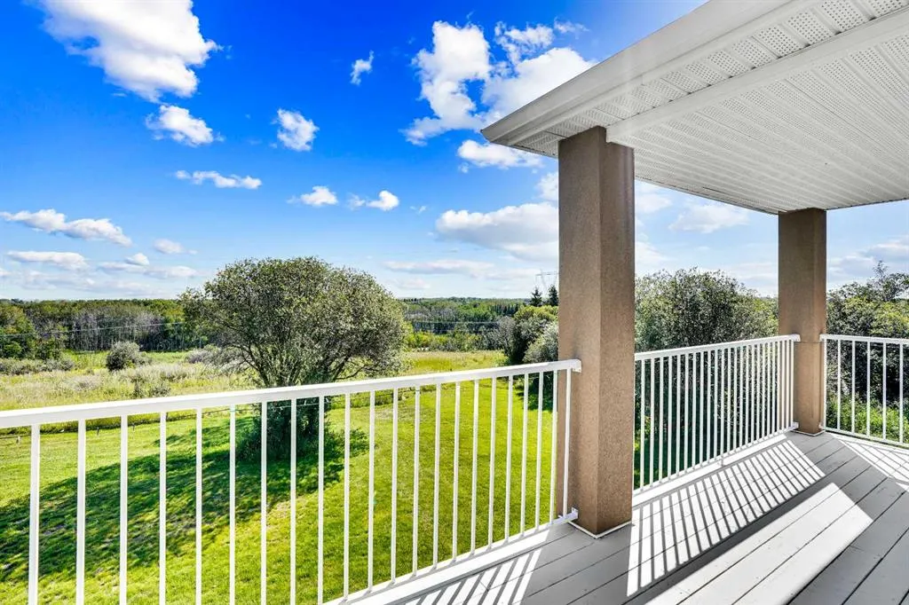 39 lone pine Crescent