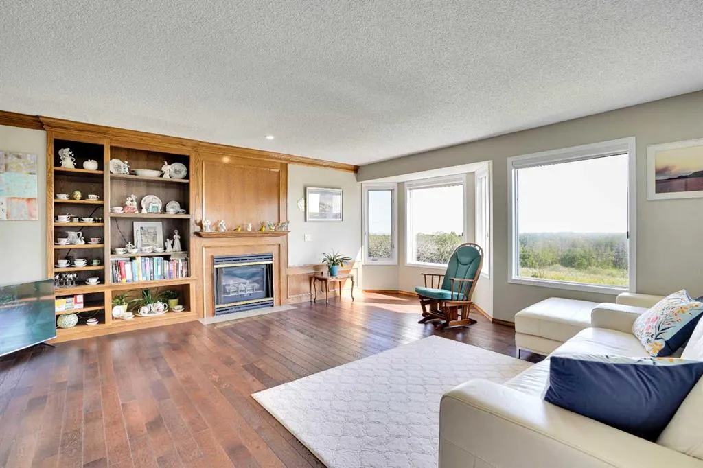 39 lone pine Crescent