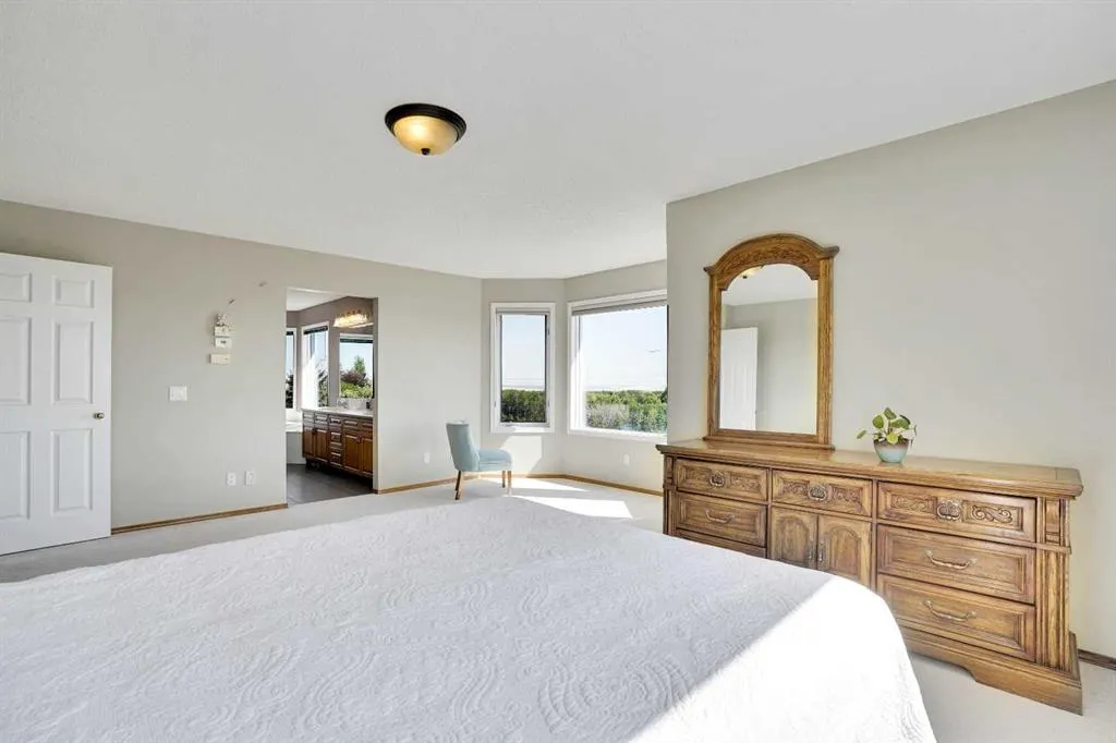 39 lone pine Crescent