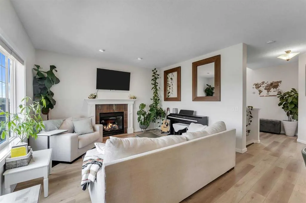 367 Sagewood Place SW