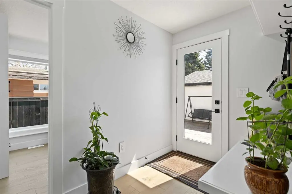 201 Wascana Crescent SE