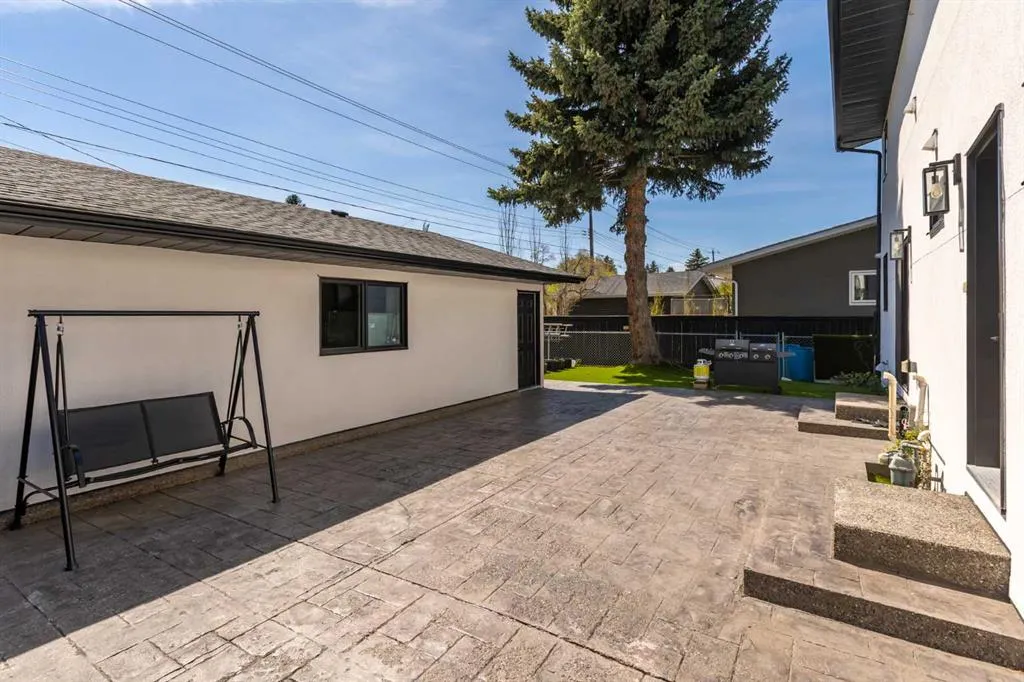 201 Wascana Crescent SE