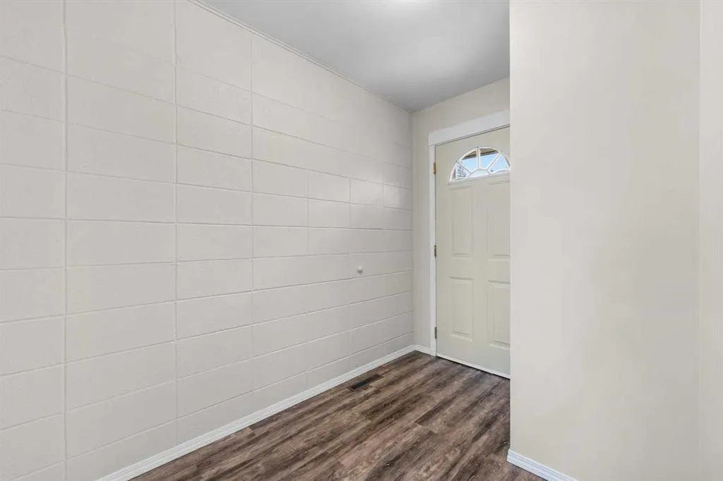 2211 19 Street NE, #389