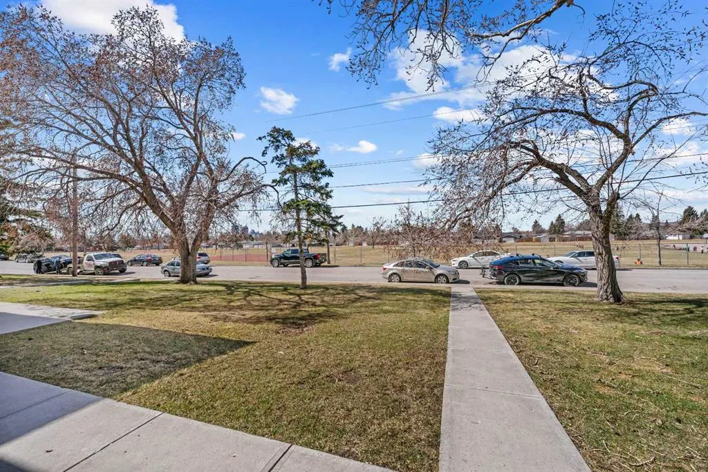 2211 19 Street NE, #389