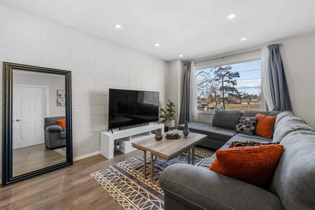 2211 19 Street NE, #389