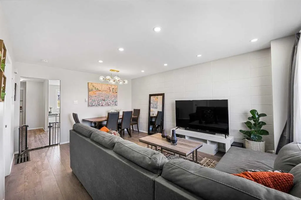 2211 19 Street NE, #389