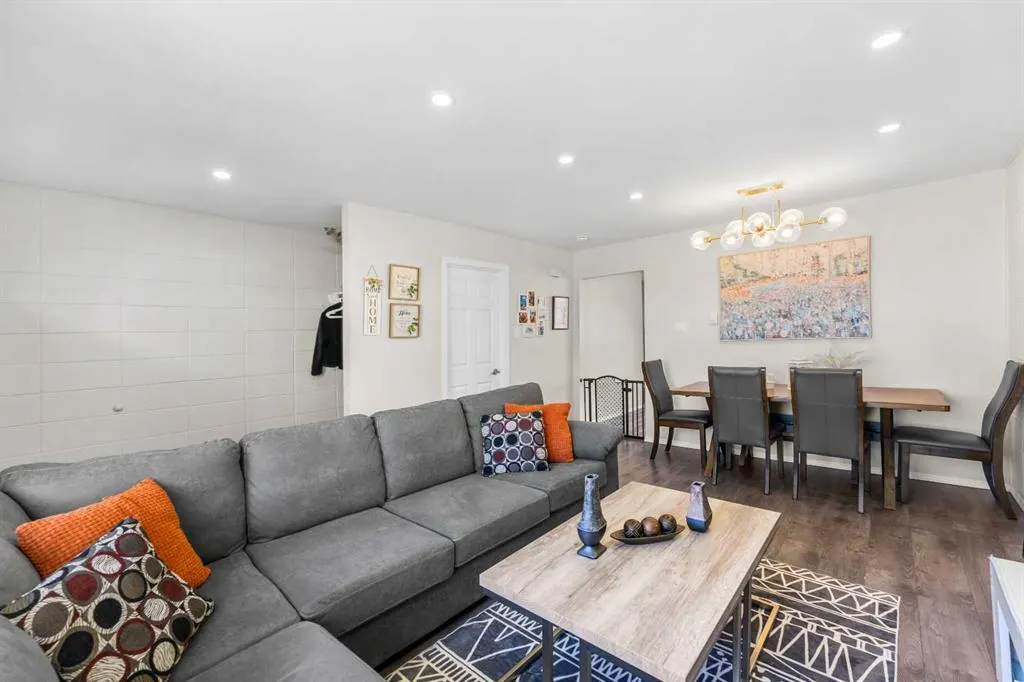 2211 19 Street NE, #389