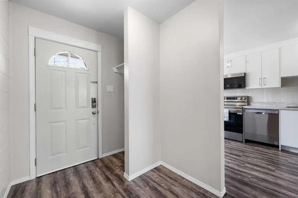 2211 19 Street NE, #389