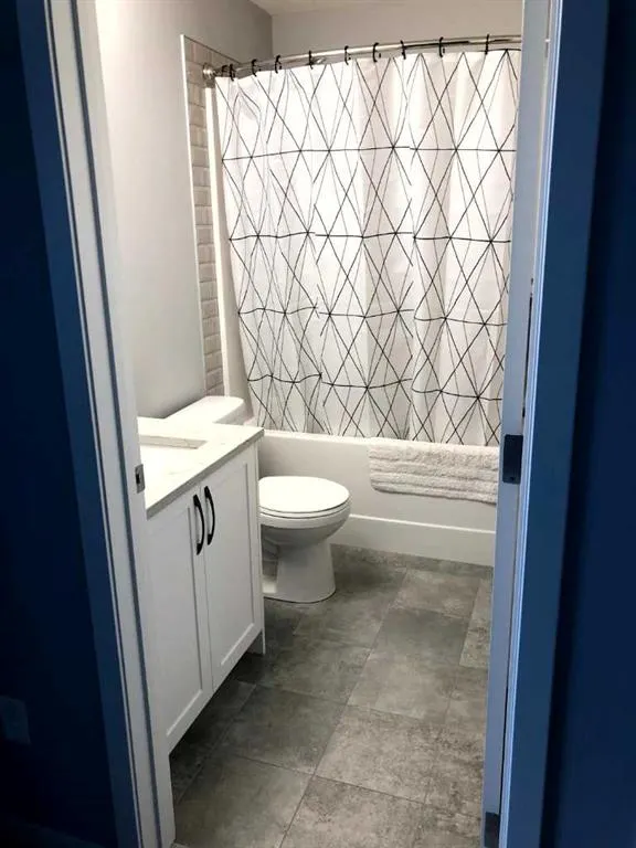 370 Harvest Hills Common NE, #301