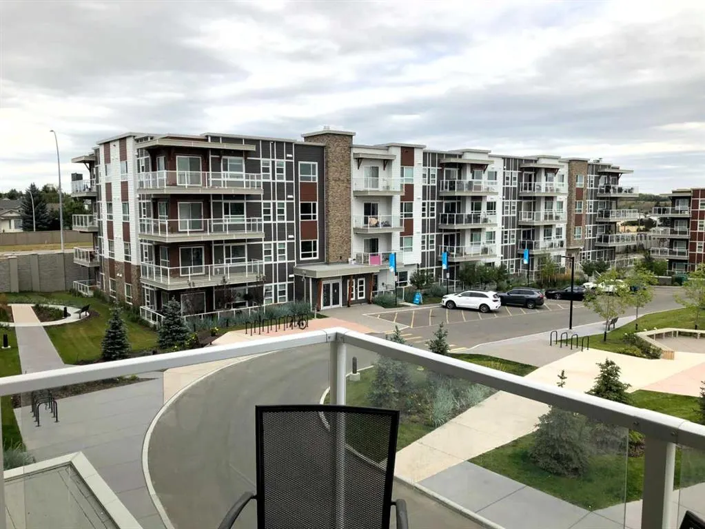 370 Harvest Hills Common NE, #301