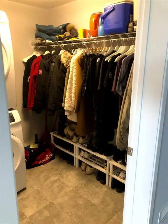 370 Harvest Hills Common NE, #301