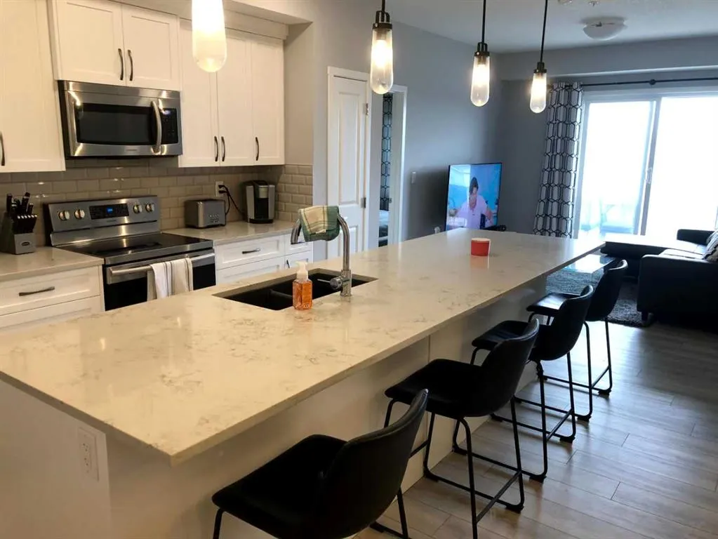 370 Harvest Hills Common NE, #301