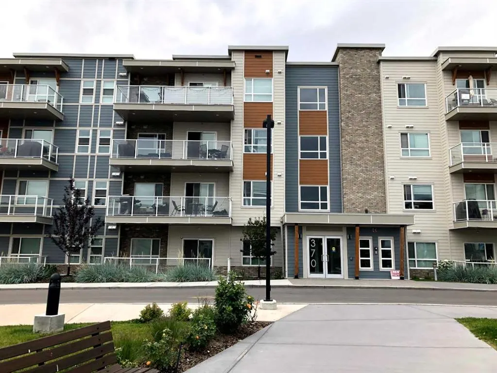 370 Harvest Hills Common NE, #301