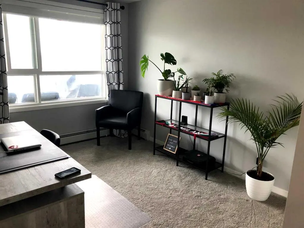 370 Harvest Hills Common NE, #301