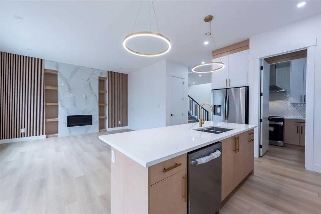 1102 Midtown Avenue SW