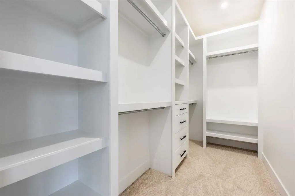 1102 Midtown Avenue SW