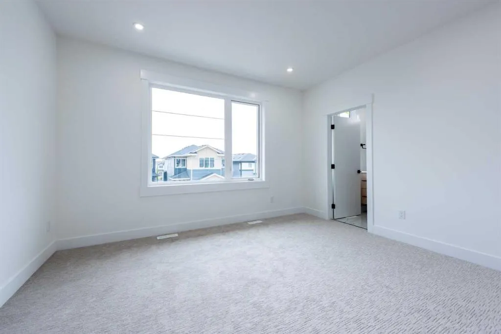 1102 Midtown Avenue SW