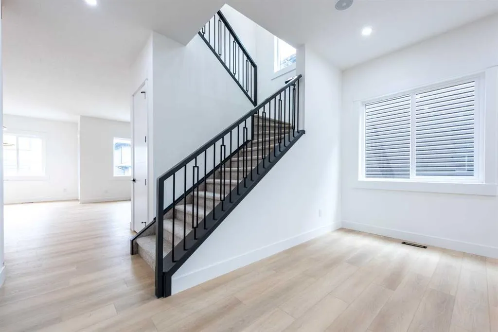 1102 Midtown Avenue SW