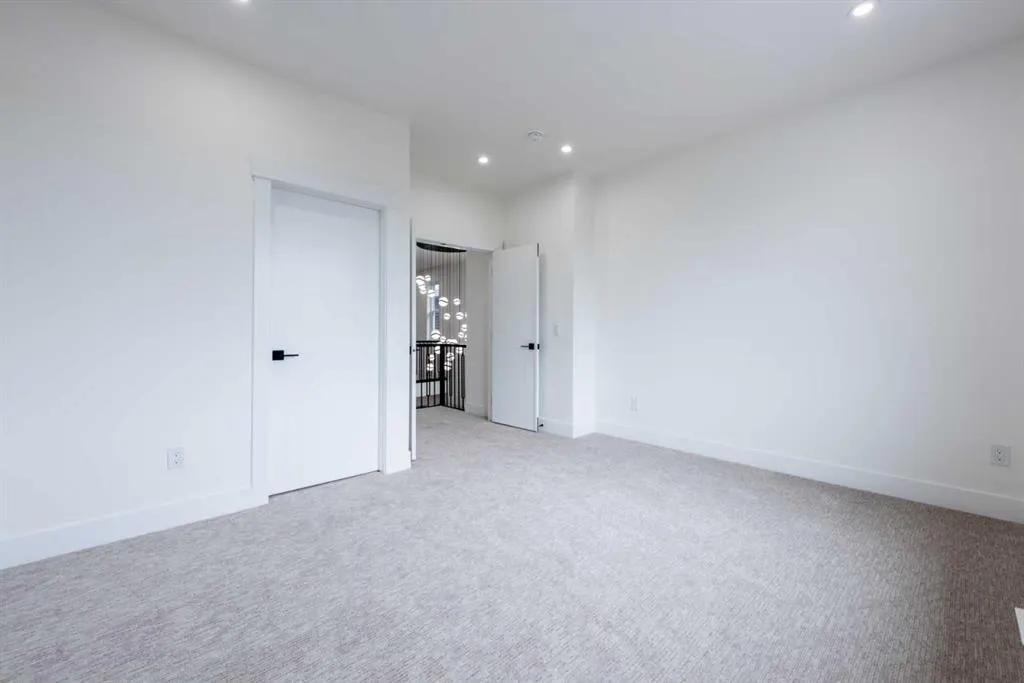 1102 Midtown Avenue SW