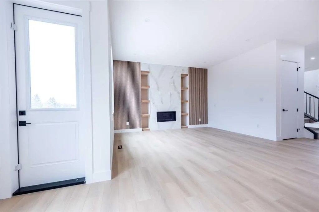 1102 Midtown Avenue SW