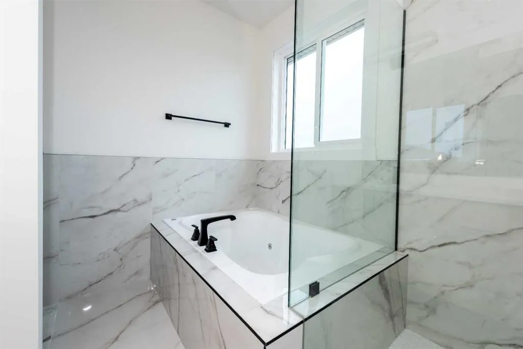 1102 Midtown Avenue SW
