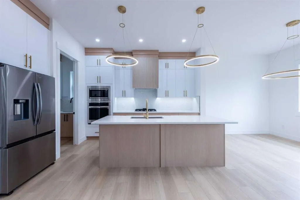 1102 Midtown Avenue SW