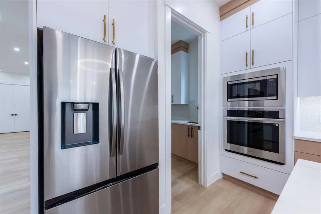 1102 Midtown Avenue SW