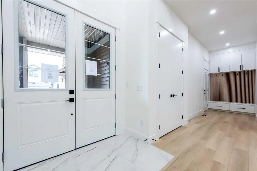 1102 Midtown Avenue SW