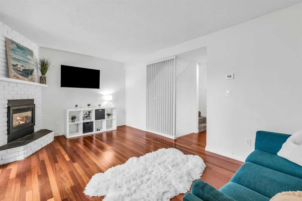 803 Varsity Estates Drive NW, #10