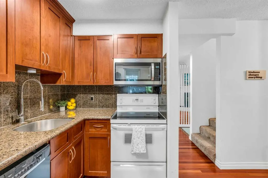 803 Varsity Estates Drive NW, #10