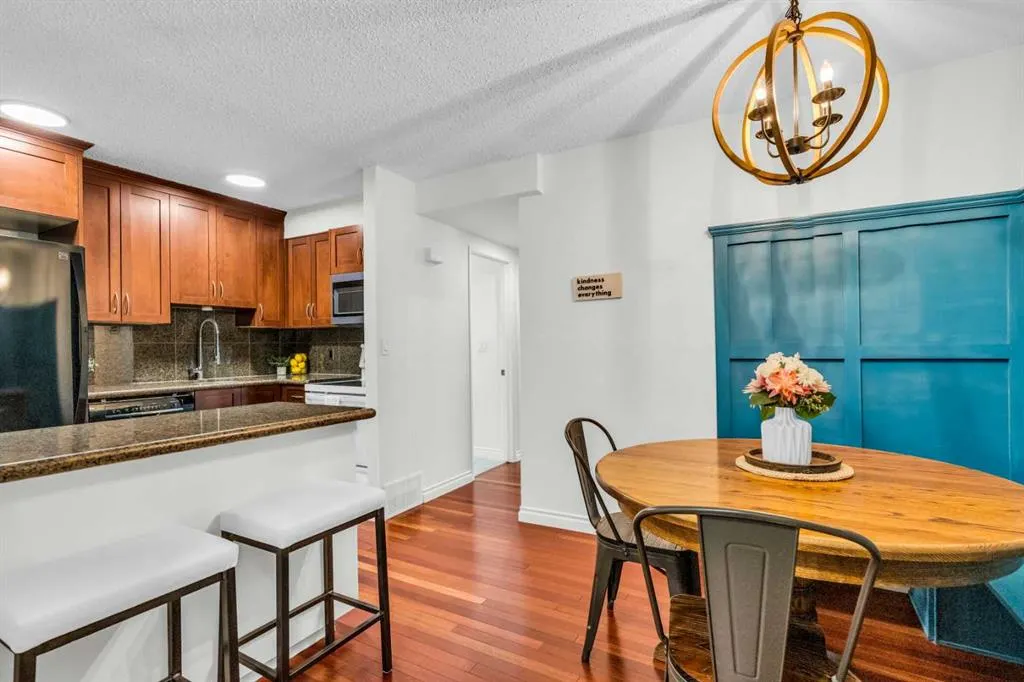 803 Varsity Estates Drive NW, #10