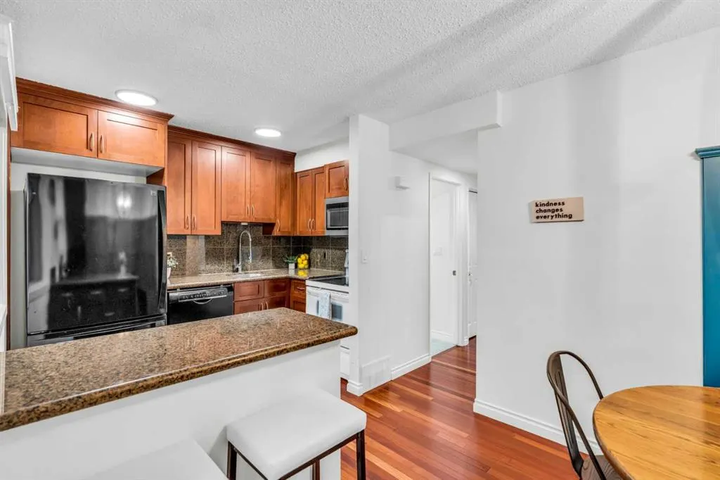 803 Varsity Estates Drive NW, #10