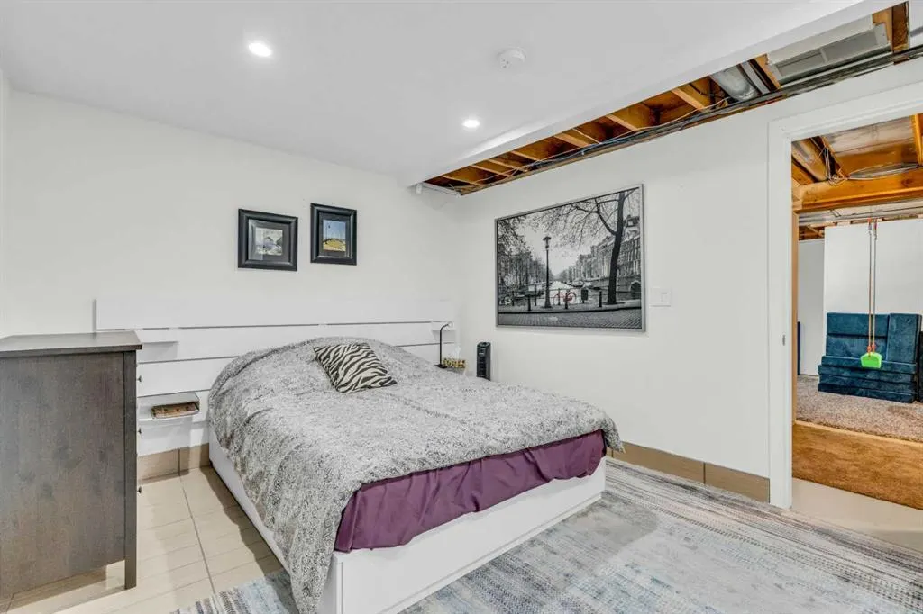 803 Varsity Estates Drive NW, #10