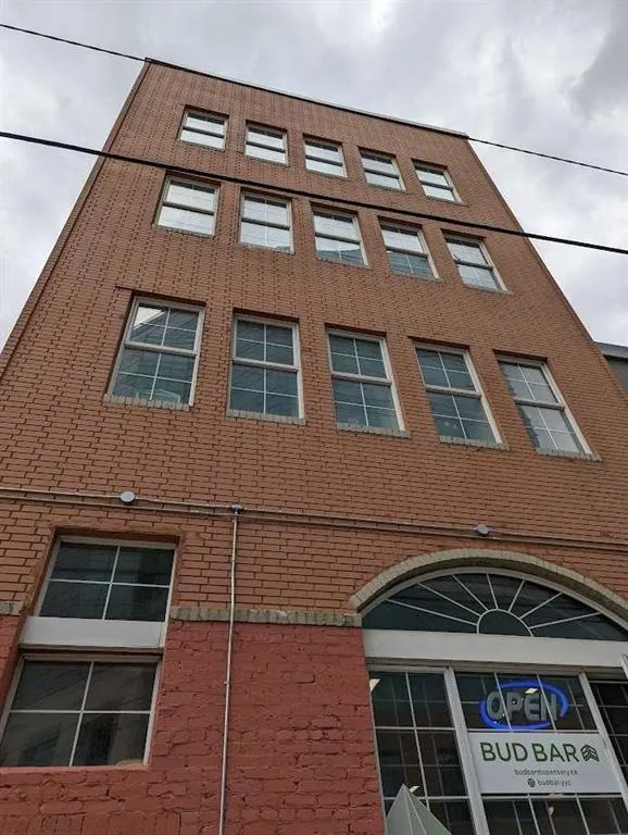 206 11 Avenue SE, #101+105