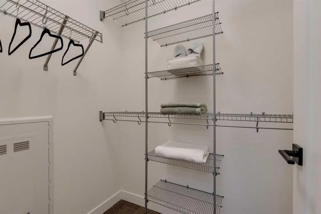 2702 17 Avenue SW, #111
