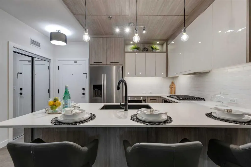 2702 17 Avenue SW, #111