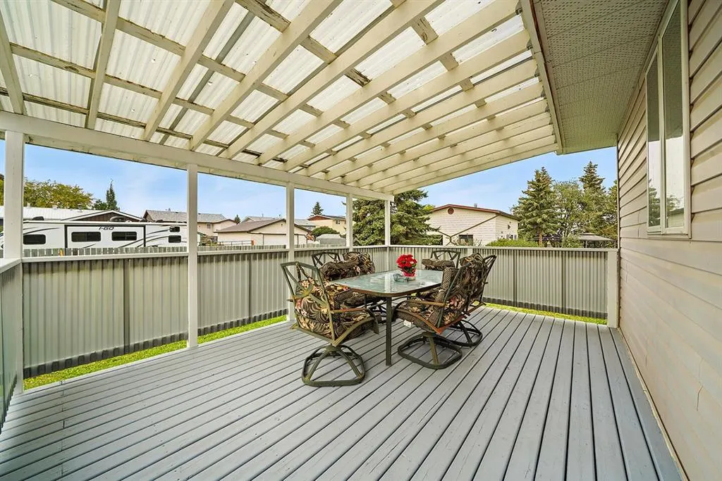 4567 Eastview Crescent