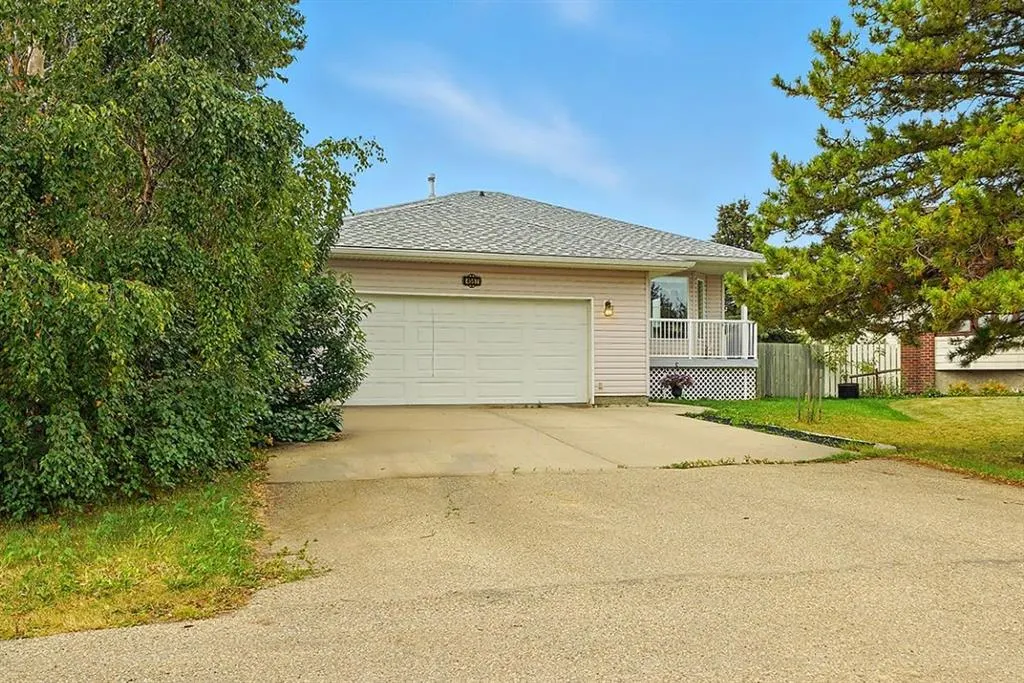4567 Eastview Crescent