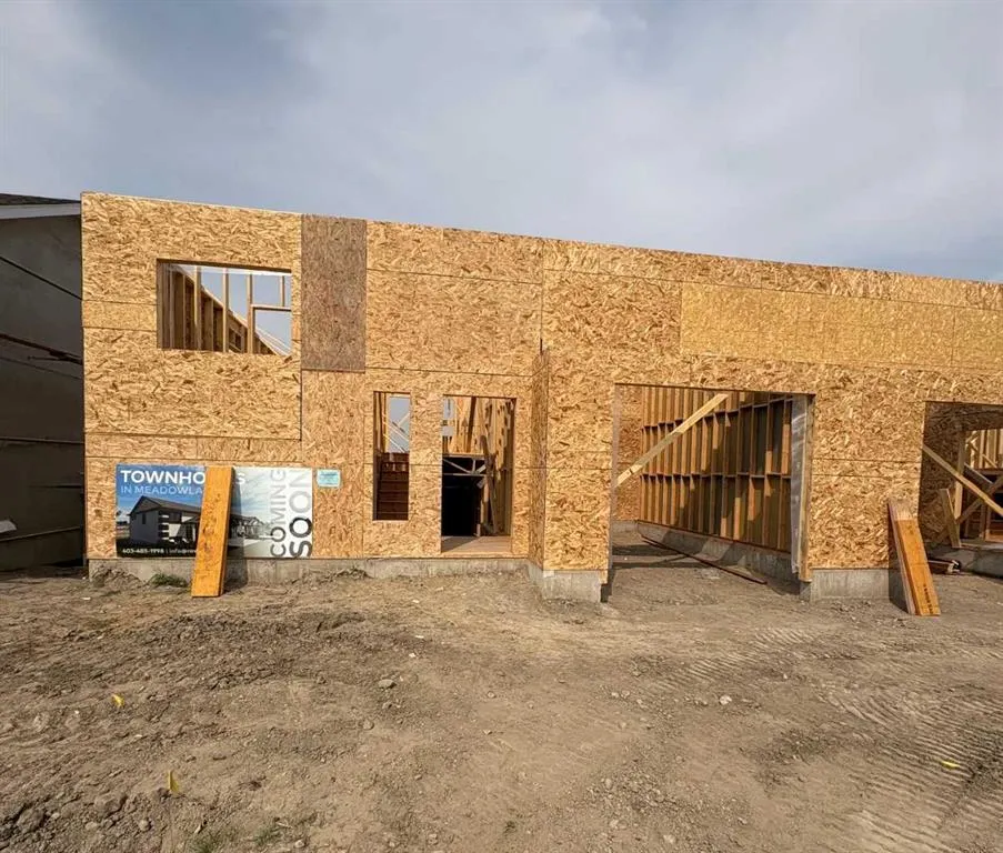 423 Meadowlark Way