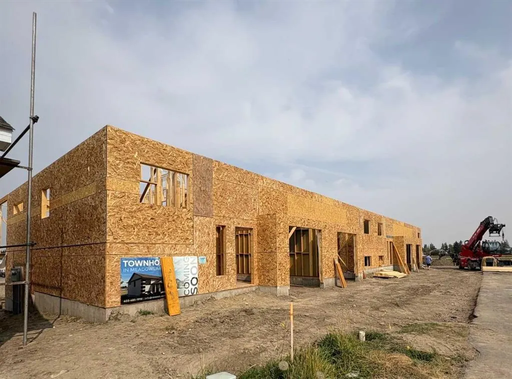 423 Meadowlark Way