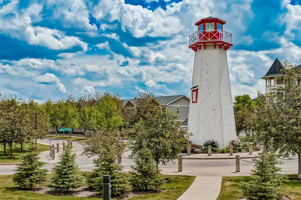 31 Country Village Manor NE, #4102