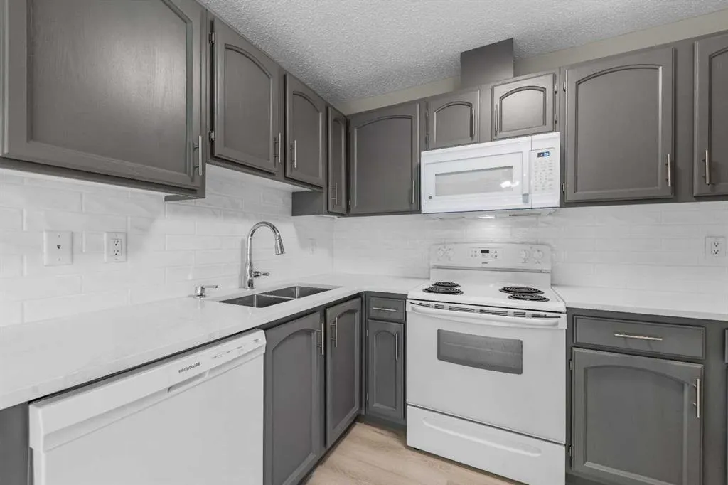 59 Doverville Way SE