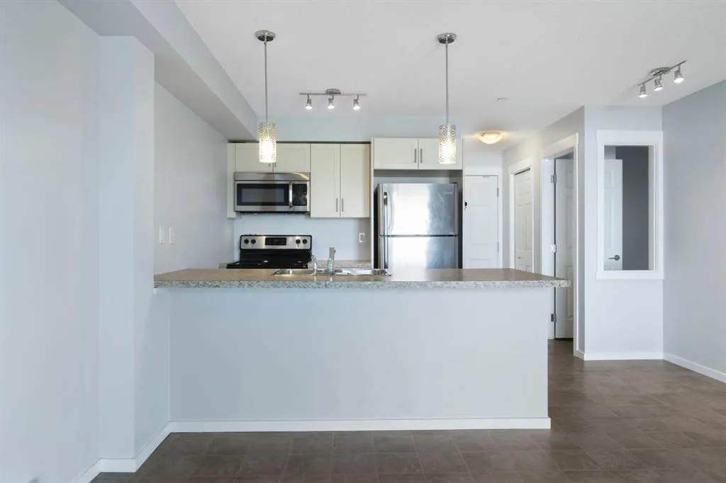 279 Copperpond Common SE, #3303