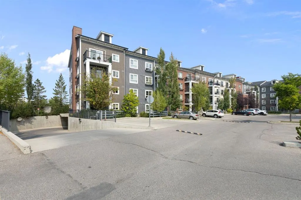 279 Copperpond Common SE, #3303