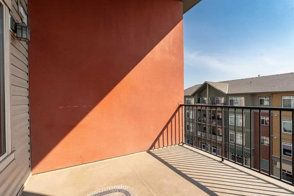 403 Mackenzie Way SW, #1407