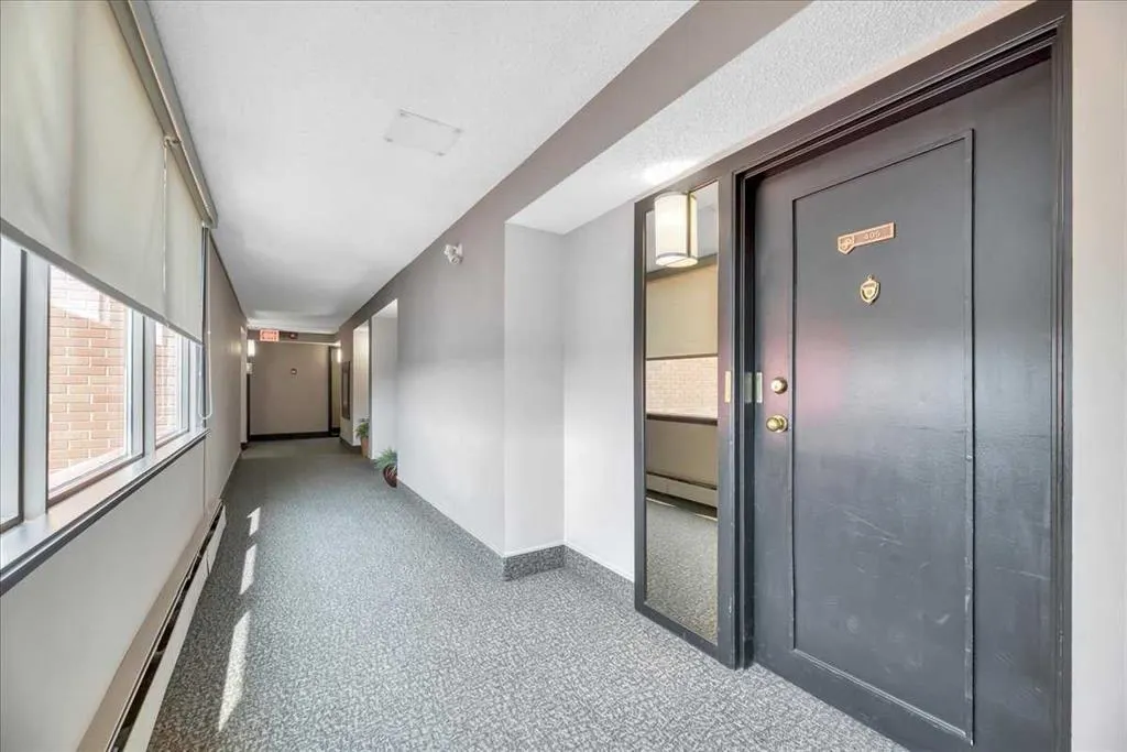 1505 8 Avenue NW, #405