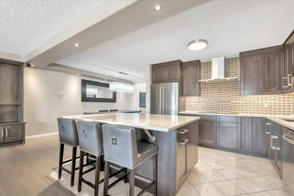 1505 8 Avenue NW, #405