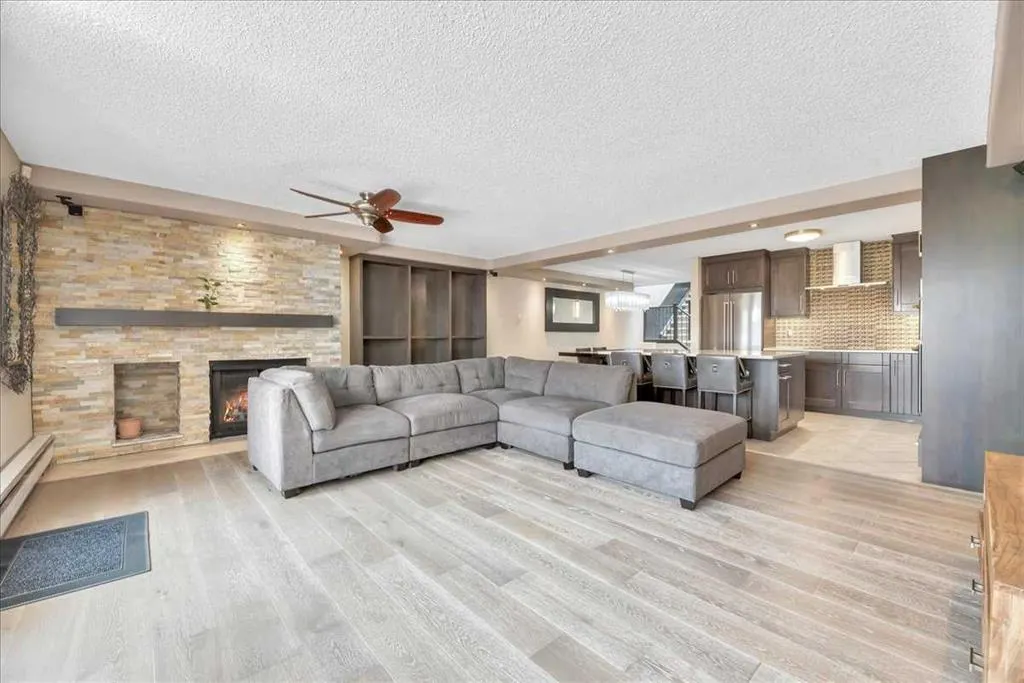 1505 8 Avenue NW, #405