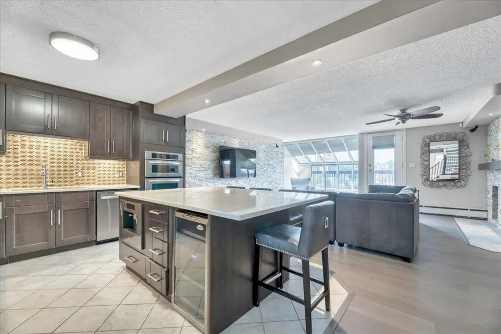 1505 8 Avenue NW, #405